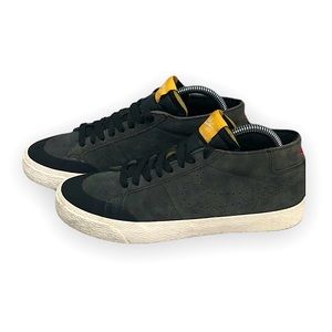 NIKE SB Zoom Blazer Chukka XT Lance Mountain MENS size 6.5 WOMENS size 8